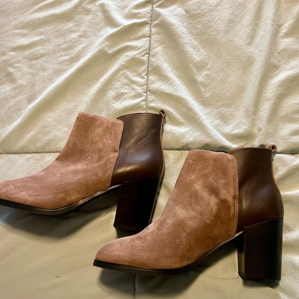 NWT LandsEnd Women's Brown and Tan Boots SZ10 Winter BohoChic Classic Academia